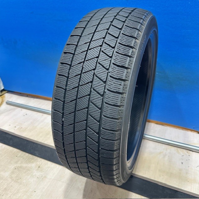 中古 タイヤ スタッドレスタイヤ 215/45R18 ブリヂストン BLIZZAK VRX3 スタッドレスタイヤ 215/45/18 1本 単品|ホルチン商事 中古タイヤショップ