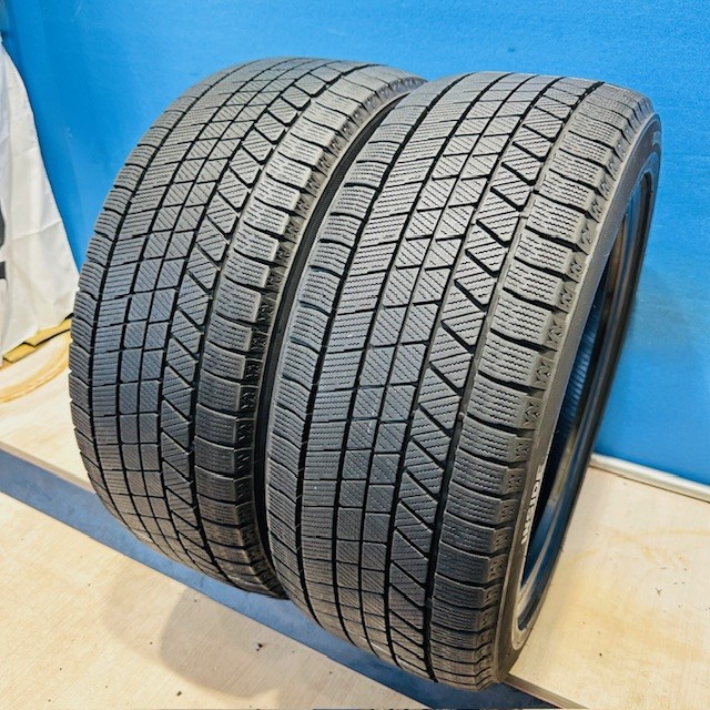 中古　タイヤ　スタッドレスタイヤ　225/50R18 　ブリヂストン　BLIZZAK VRX3　スタッドレスタイヤ　225/50/18　2本｜ホルチン商事 中古タイヤショップ