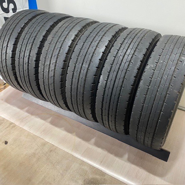 中古 トラック タイヤ 中古タイヤ 225/70R16 117/115 N LT ダンロップ ENASAVE SPLT50M サマータイヤ 225/70/16 6本|ホルチン商事 中古タイヤショップ