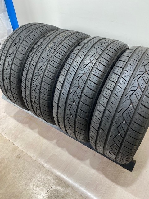 中古　中古タイヤ　235/50R18　NITTO NT421Q 　サマータイヤ　235/50/18　4本　18インチ　タイヤ｜ホルチン商事 中古タイヤショップ