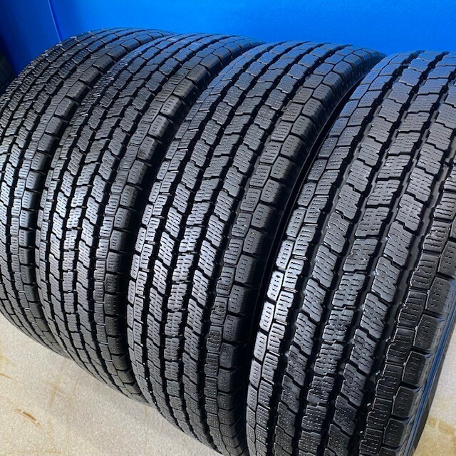 【楽天市場】中古 タイヤ 205/50R17 スタッドレスタイヤ TOYO