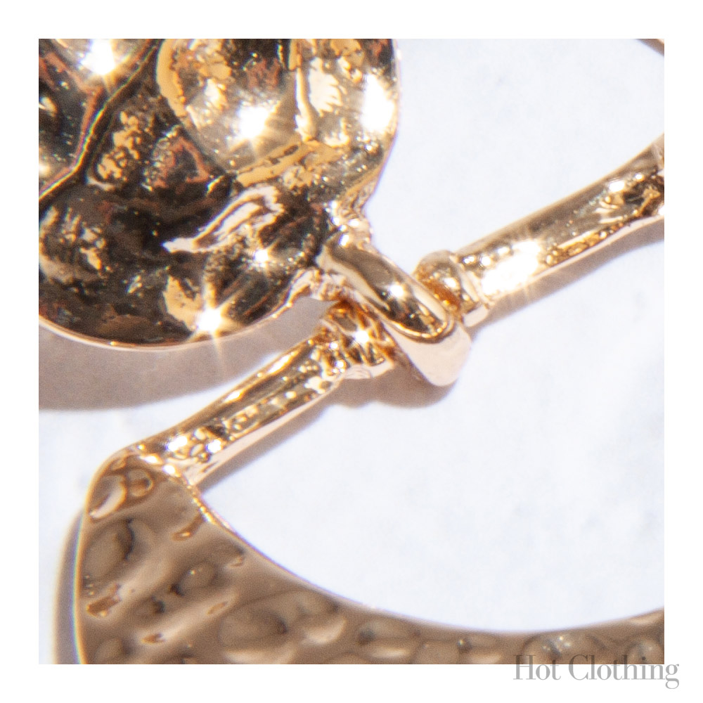 【楽天市場】ピアス ハンマード クレセント ムーン ドロップ 三日月 ジュエリー GOLD ゴールド 揺れる レディース メンズ ジェンダーレス エイジレス 金メッキ 都会的 コーディネート