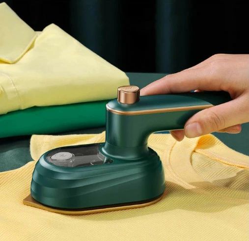 ミニ 衣類スチーマー アイロン ハンガーにかけたまま 小型 ハンディーアイロン 水漏れ防止 コンパクト