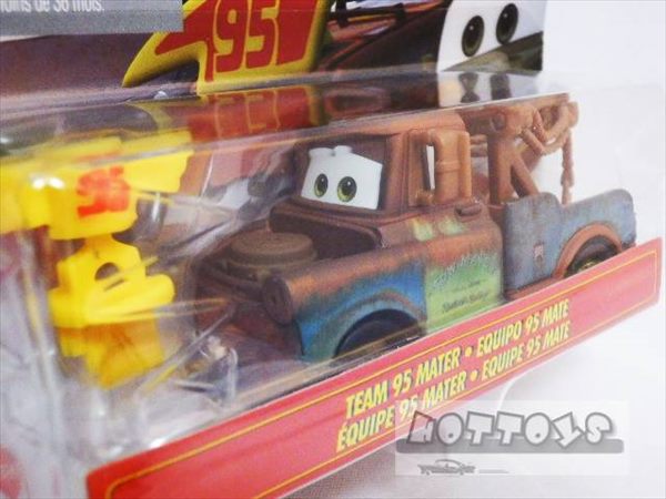 楽天市場 ディズニーカーズ ミニカー マテル製 ミア ティア トレイとジュース付 の2台セット カーズ おもちゃ 予約商品 Hottoys ホットトイズ