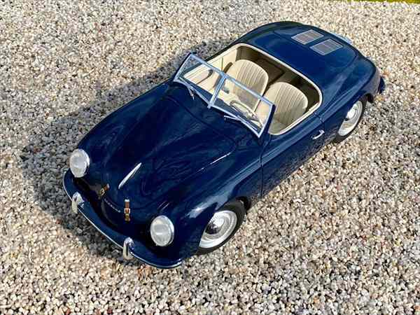 ミニカー　1/18 ポルシェ　356　スパイダー　紺色　CULT-SCALE MODELS　PORSCHE - 356 AMERICA ROADSTER SPIDER 1952【予約商品】｜HOTTOYS　ホットトイズ