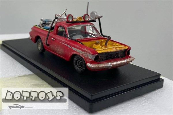 楽天市場】ミニカー 1/64☆XAとXBの2台セット！ マッドマックス 1974