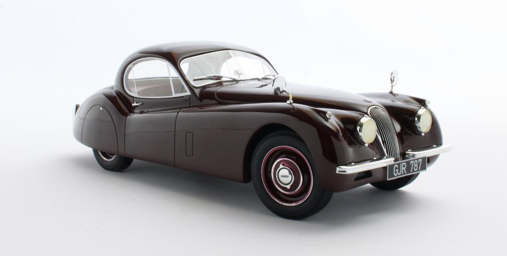 楽天市場】ミニカー 1/18 1965 ジャガー Sタイプ 緑色 JAGUAR - S-TYPE