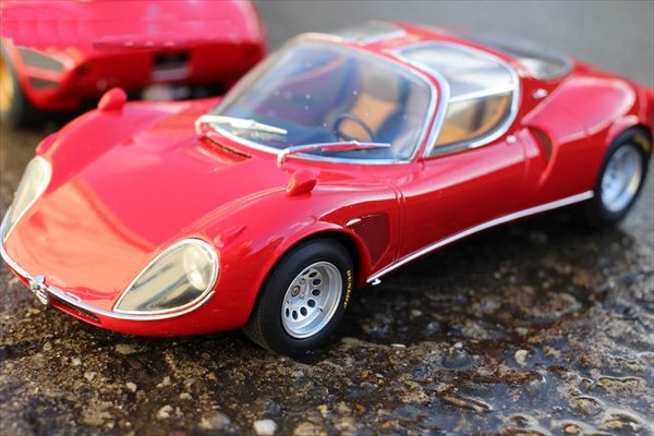 ミニカー 1 18 ROMEO 限定予約商品 33 VERSION 赤色 STRADALE 1967 C