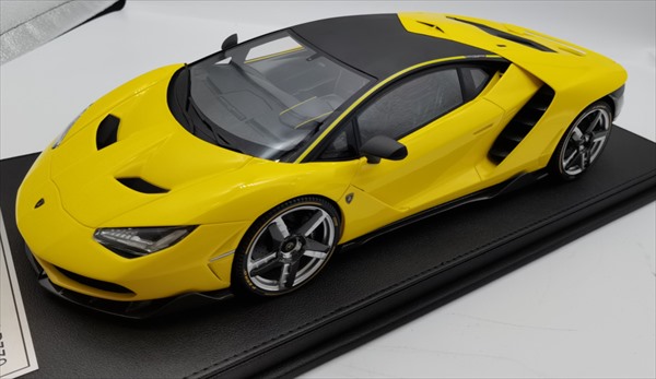 ミニカー　1/12巨大　ランボルギーニ センテナリオ　LP770　黄色　限定　LAMBORGHINI 　1/12 Lamborghini Centenario　LCM【予約商品】｜HOTTOYS　ホットトイズ