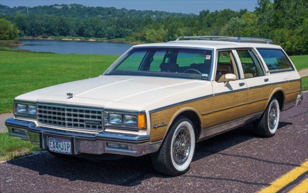 楽天市場】MCG 1/18 シボレー カプリス サルーン 1987