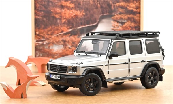 新品 1/43 メルセデスベンツ純正 ノレブ メルセデスベンツ Gクラス シルバ ノレブ 1/43 メルセデスベンツ Gクラス 500 V8 2015 シルバー NOREV