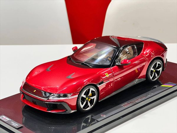 楽天市場】ミニカー 1/18 1973 フェラーリ 365 GT4 BB 赤黒色 KKS 予約