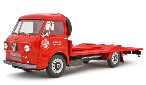 ミニカー 1/18 アルファロメオ 積み上げる車 客あしらい貨物自動車 赤いこと  LRM 取っておく商いもの