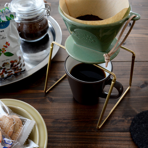 楽天市場 Form Amabro アマブロ コーヒードリッパースタンド 02 アマブロ コーヒー Dripper 金属製 カフェ コーヒー器具 インテリア 調理器具 ギフト Coffee ハンドドリップ アウトドア ハウスグラム