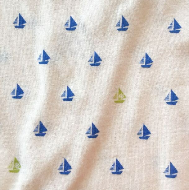 売り切り御免 出産準備の必需品 新生児肌着2点セット 短肌着 コンビ肌着 ベビー 赤ちゃん 下着 出産祝い 出産お祝い 日本製 やわらかフライス ヨット柄 新生児 肌着セット 短肌着 コンビ 外縫い 綿１００ サイズ50 60cm 送料無料 春 夏 秋 冬 オールシーズン 出産