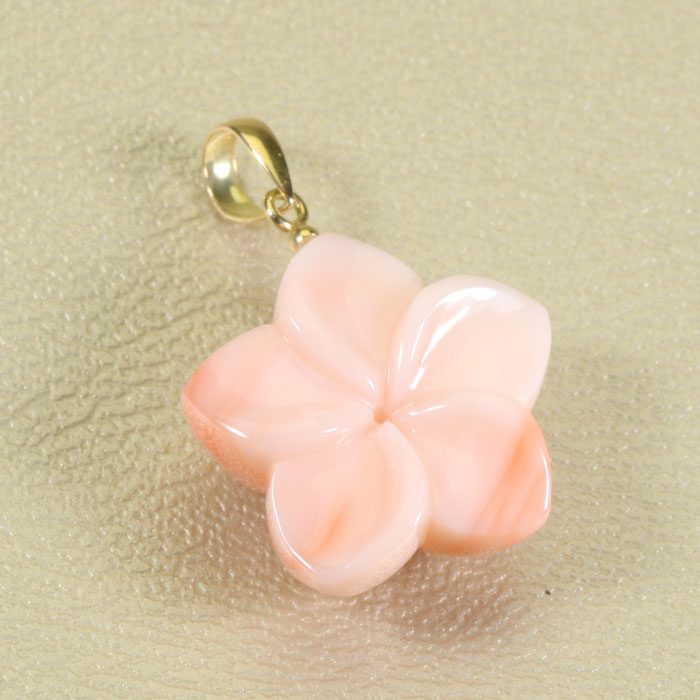 ガーネ珊瑚 ピンク ペンダント プルメリア 花 K18 イエローゴールド 無染色 SANSUI レディース 女性 ファッション アクセサリー ジュエリー 還暦祝い 珊瑚婚式 3月誕生石 ラッピング無料 送料無料 高知 土佐