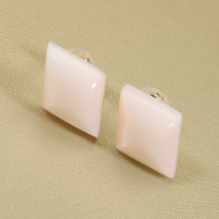 ミス珊瑚 ピンク ピアス 菱形 K18YG 18金 イエローゴールド 無染色 SANSUI レディース 女性 ファッション アクセサリー ジュエリー 珊瑚婚式 3月誕生石 ラッピング無料 送料無料 高知 土佐
