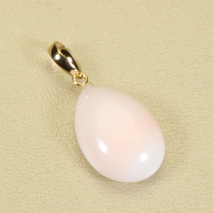 ロウラン　　ピンク珊瑚　アクセサリー　18金　花びら 小さな花ネックレス（桜色） ネックレス・ペンダント Lab407