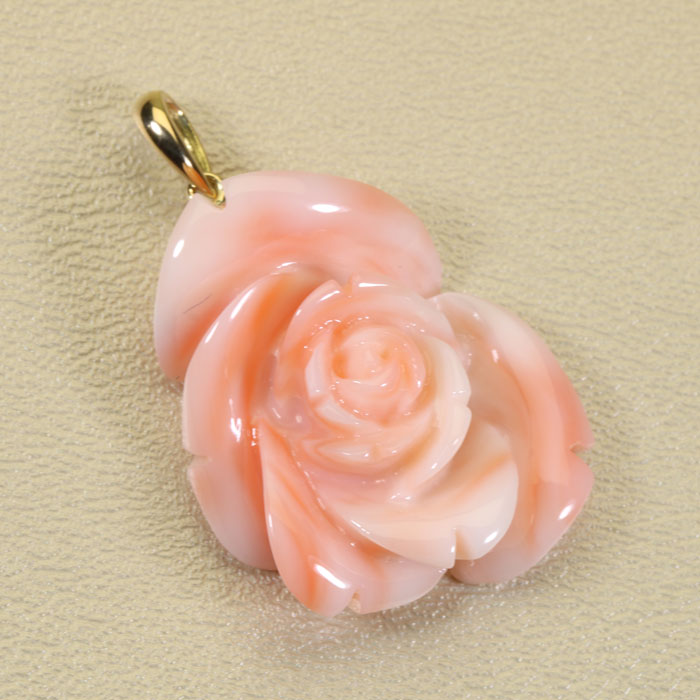 深海珊瑚 ピンク ペンダント 薔薇 バラ 花 K18 イエローゴールド 無染色 SANSUI レディース 女性 ファッション アクセサリー ジュエリー 還暦祝い 珊瑚婚式 3月誕生石 ラッピング無料 送料無料 高知 土佐