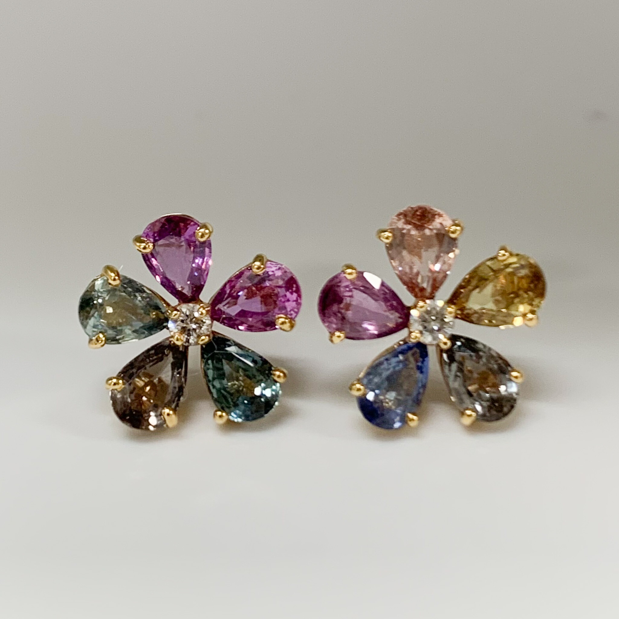 新品未使用ブルガリ K18PGダイヤモンド スタッズ　ピアス ブルガリブルガリ 楽天市場】ブルガリ BVLGARI ピアス ブルガリブルガリ K18PG