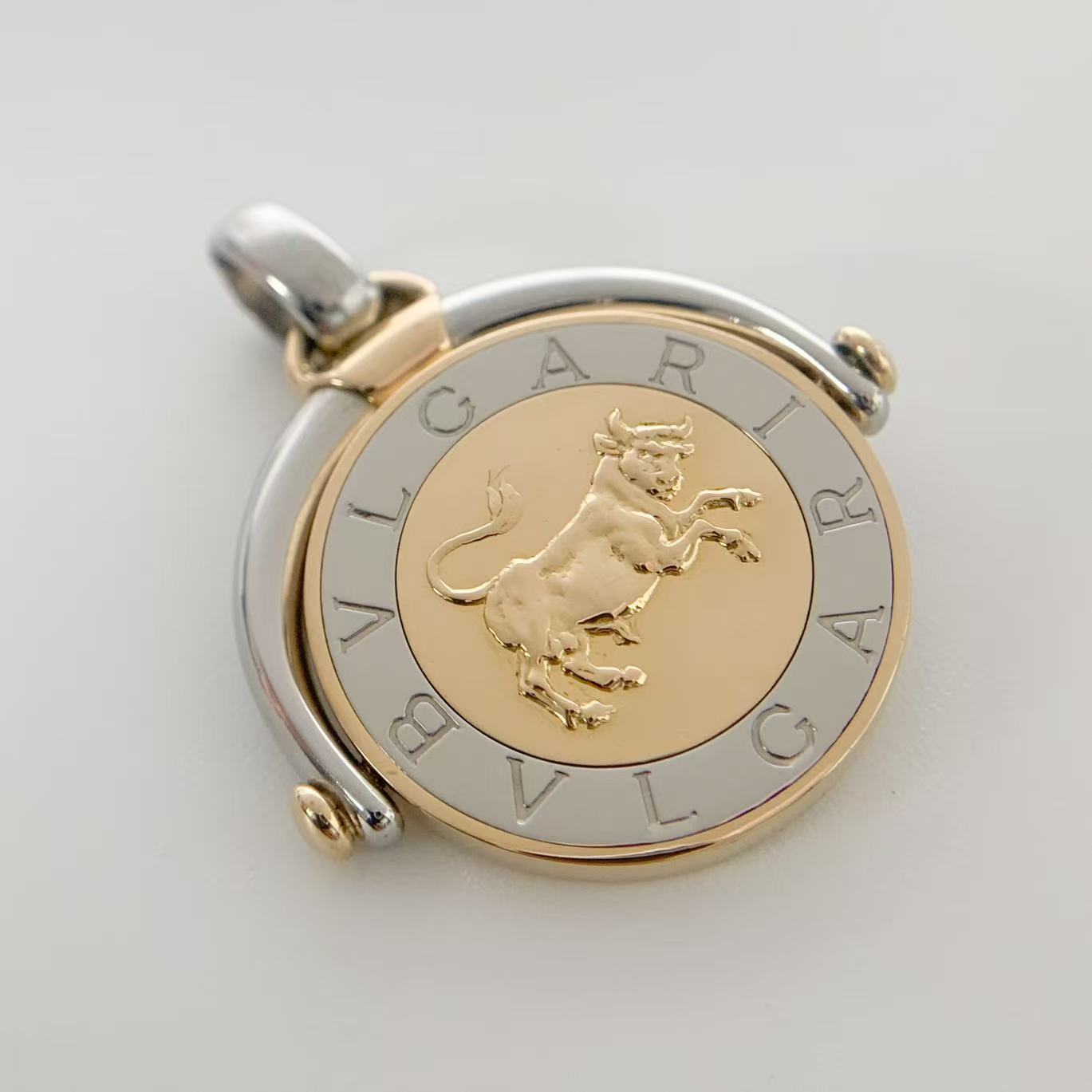 【中古】BVLGARI ブルガリ ペンダントトップ　ホロスコープトップ イエローゴールド(K18YG) ステンレス 牡牛座｜宝蔵shop