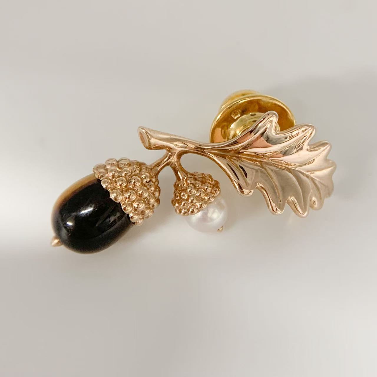 楽天市場】ミキモト MIKIMOTO ピンブローチ ピクウェ イルカモチーフ