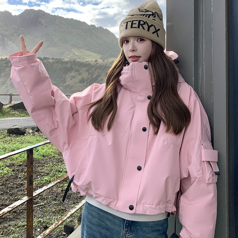 【百貨店SALE継続期間押さえる特価】冬新作韓国風サクラ色パーカー｜工装×白ダックダウン×遊撃手丈｜低身たけさん向け甘めアウター甘すぎないサクラ色に、工装科目で流行り感UP 遊撃手丈で脚長成り行き◎、小っちゃい成人女性にもぴったり白ダックダウンで軽んじてて生あたたかい、冬の主人公アウター