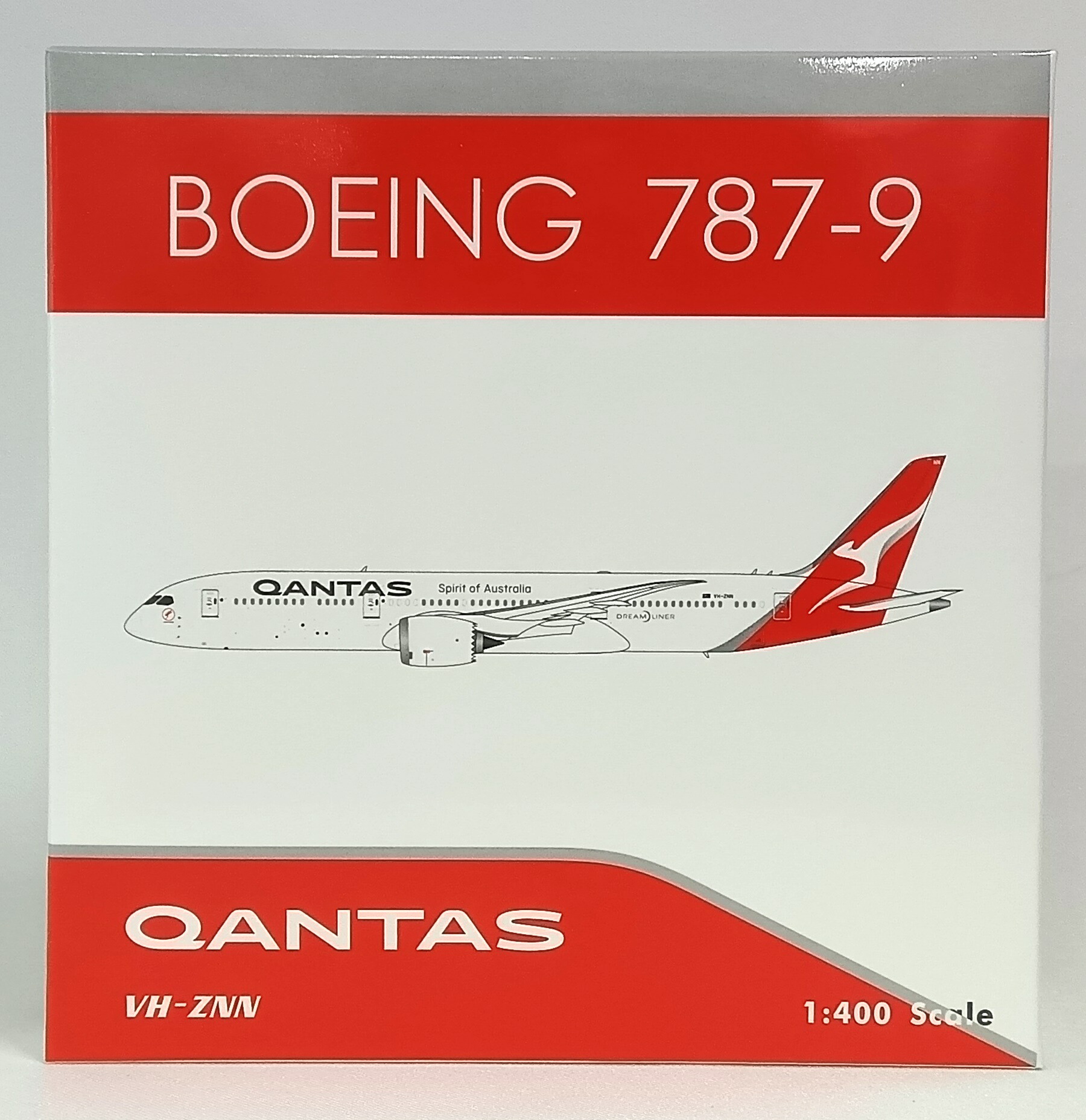 【中古】 その他  <br>完成品(航空機) 民間機 <br>フェニックス 1/400 ボーイング 787-9 カンタス航空 VH-ZNN[04620] <br>【B】 <br>外箱傷み・破れ 微細な塗装ムラはご容赦下さい