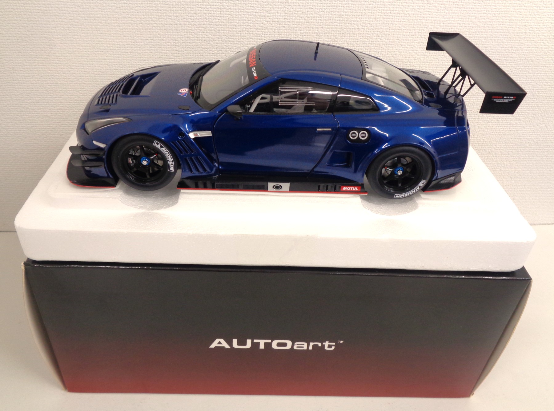 【中古】 その他 スケールミニカー(1/8～1/35) オートアート　1/18 CHEVROLET CORVETTE 1963 COUPE(デイトナブルー) 【A´】 ※若干の外箱傷みあり　※商品の性質上多少の塗装ムラ等はご容赦下さい