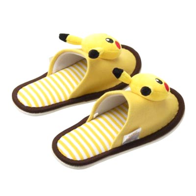 子供用 スリッパ ポケットモンスター ピカチュウマスコット付き ルームシューズ Crunchusers Com