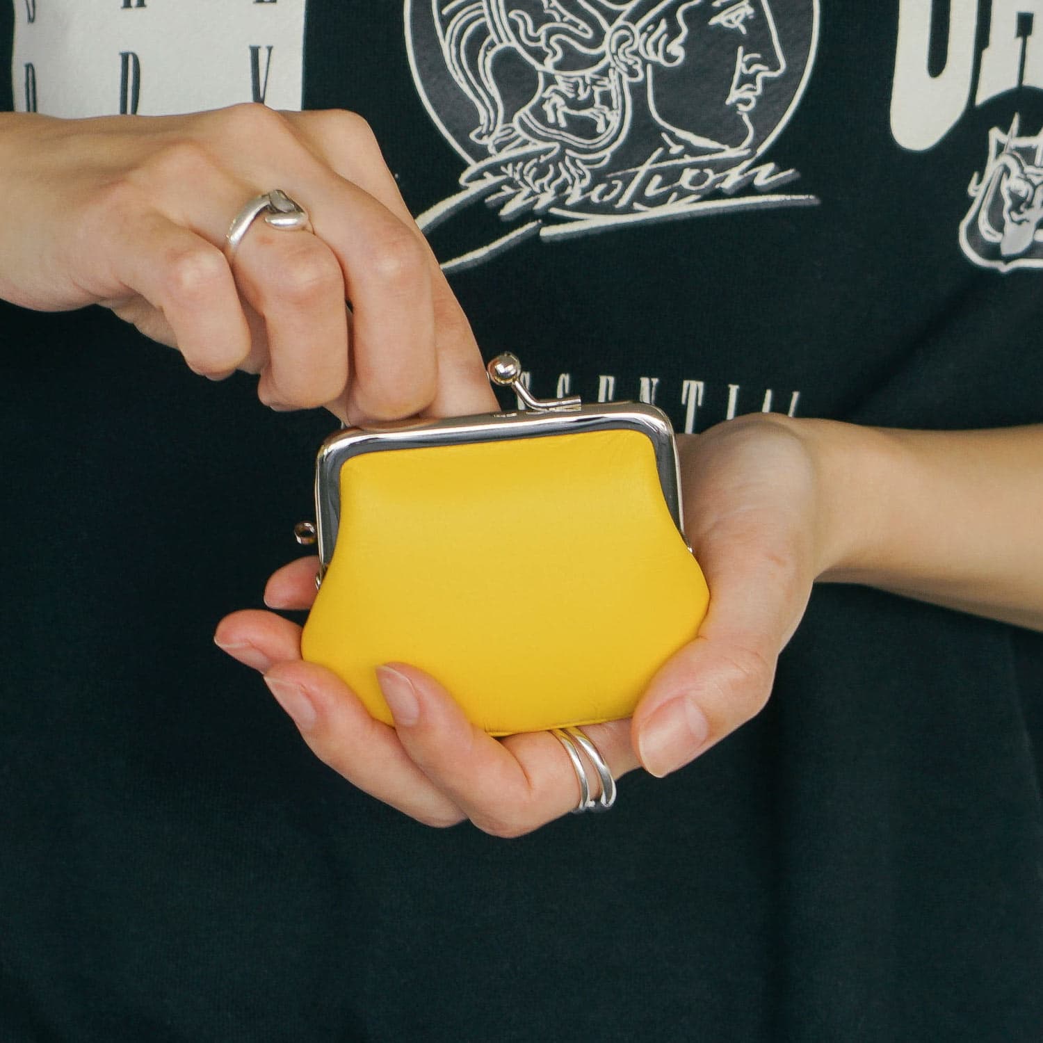 松野屋 牛革ミニがま口 がま口 財布 がま口財布 ミニ ミニ財布 小銭入れ 牛革 本革 革 日本製 ギフト レディース コインケース レトロ 口金  かわいい コンパクト ウォレット