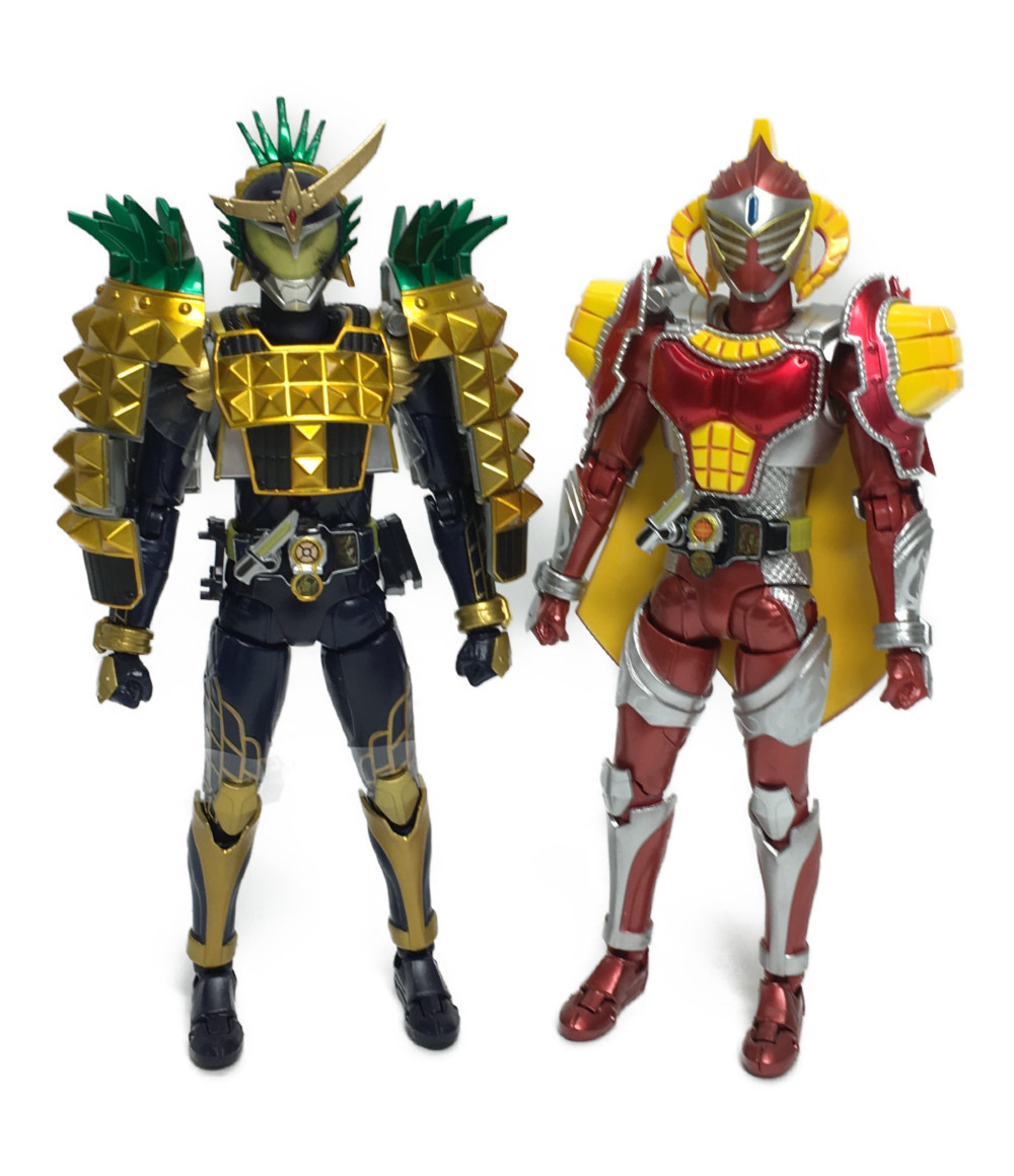 楽天市場 中古 S H Figuarts 仮面ライダー鎧武 パインアームズ 仮面ライダーバロン マンゴーアームズセット バンダイ フィギュア ハグオール ホビー