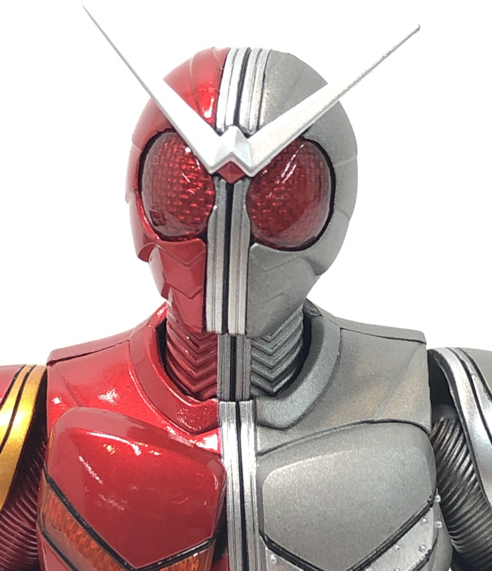 楽天市場 中古 S H Figuarts 仮面ライダーw ダブル ヒートメタル バンダイ フィギュア ハグオール ホビー