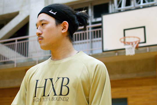 楽天市場 Hxb Head Band Cursive Logo Black M Size ヘッドバンド ヘアバンド バスケットボール バスケ スポーツ ｈｕｇｅｓｔ