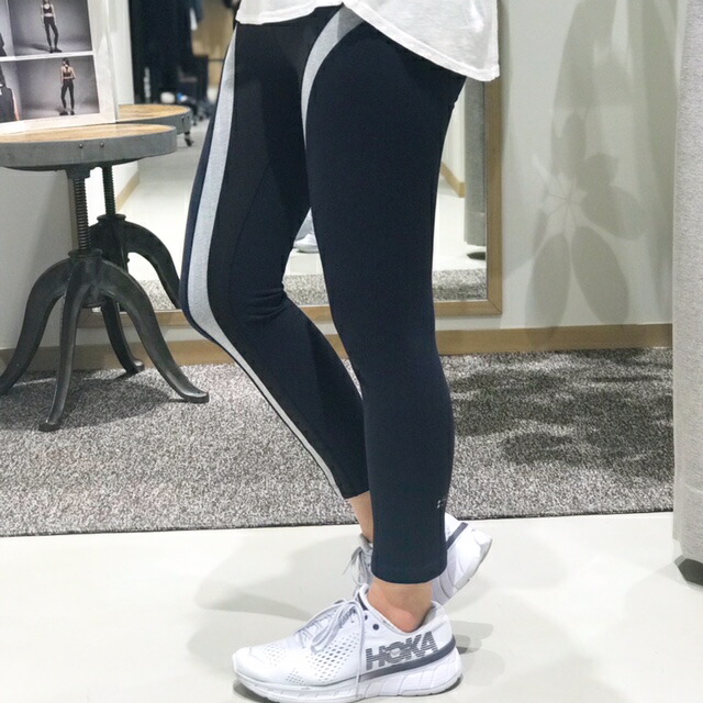 専用　Alo Yoga アローヨガ / ハイウエスト フレアレギンス Sサイズ org.jpg