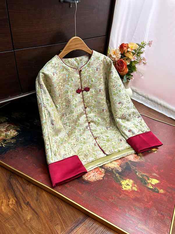 レディース 冬用 中綿コート 中国風 盤扣 宋錦 刺繍 暖か 素材 軽量 普段使い 秋冬 スタイル