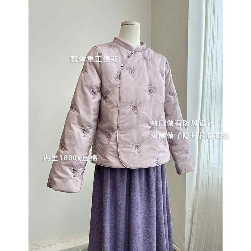 秋冬 中華風 刺繍 コットン ジャケット 上品 暖か 素材 ゆったり シルエット 女性用 アウター トップス レイヤード コーデ 日常使い