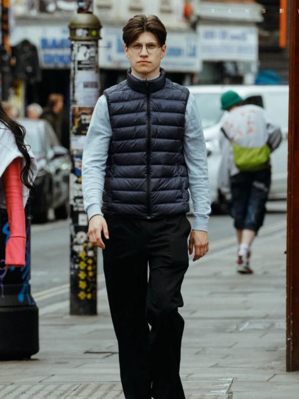 ダウン ベスト 軽量 暖か スタンドカラー ホワイトダック ダウン 保暖 コンパクト 持ち運び 普段使い アウトドア