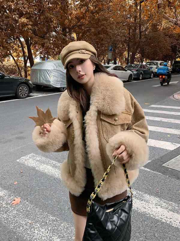 コート レディース 冬 ショート丈 デニム 羊革 毛皮一体 高級感 カジュアル 普段使い アウター ファー付き 暖か 軽量x2x2