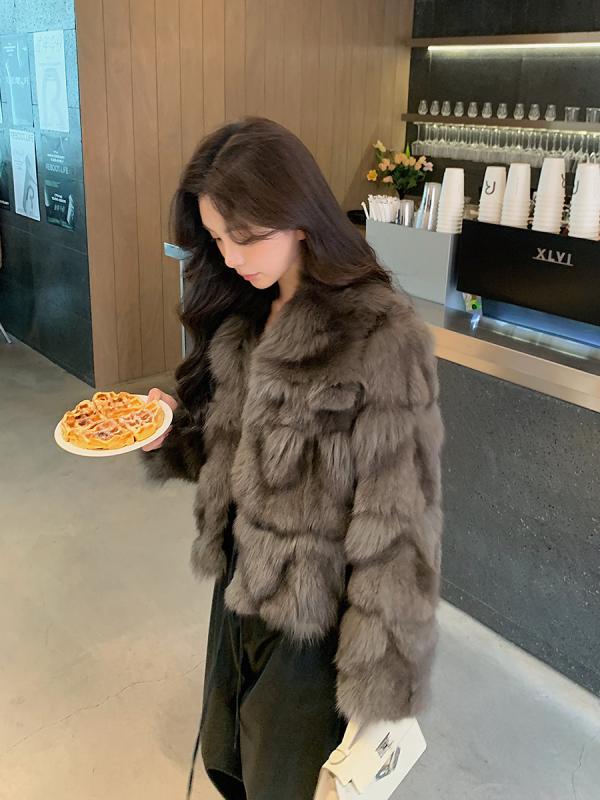 レディース キツネ毛 ファーコート 襟 ショート丈 ふわふわ毛皮一体 冬用 アウター 暖か 高級感 リアルファー
