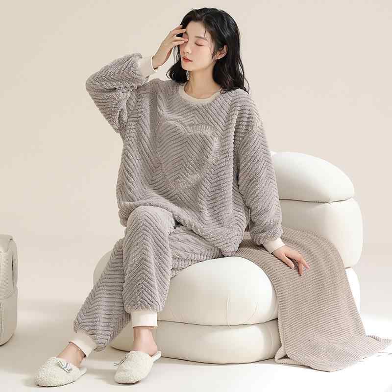 パジャマ 女性用 秋冬 暖か 厚手 起毛 コーラルフリース かわいい ルームウェア セット 柔らかい 素材 保温 部屋着 快適 フワフワ ホームウェア