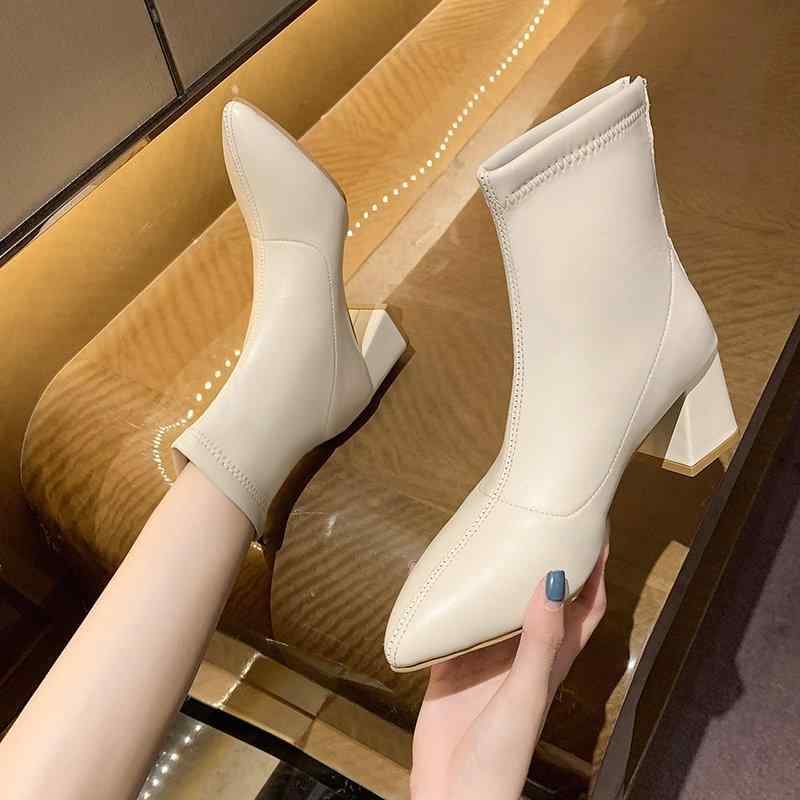 レディース ブーツ 大きめサイズ ポインテッドトゥ チャンキーヒール 秋冬 スタイリッシュ 普段使い 女性らしい 足元おしゃれ 52,866円