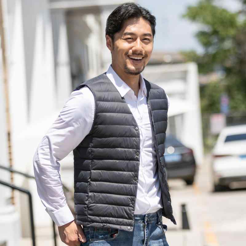 ダウンベスト メンズ 秋冬 軽量 薄手 ショート丈 Vネック ノーカラー 暖か 防寒 スタンドカラー ウエストポケット 普段使い 軽快 シルエット 4,715円