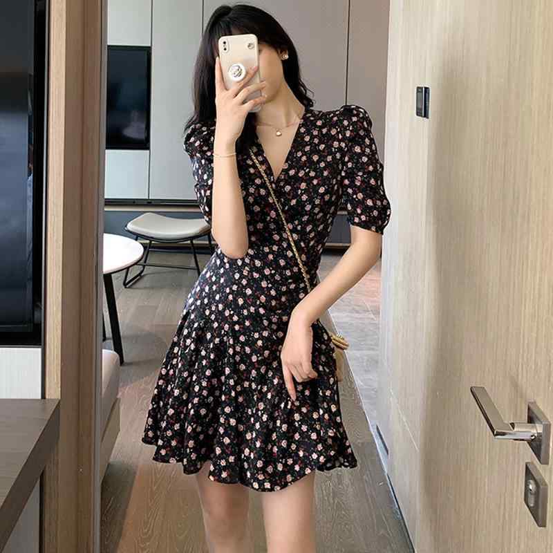 ワンピース レディース 夏 フレンチ フェミニン ミニ丈 小柄対応 スリム見え シフォン Vネック フラワープリント 軽量 吸湿速乾 伸縮性 普段使い