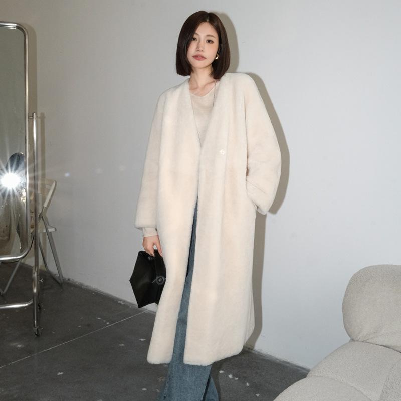 毛皮コート レディース Vネック ロング丈 シープスキン革 ラムファー 一体型 秋冬 高級感 暖か スタイリッシュ 普段使い 79,683円