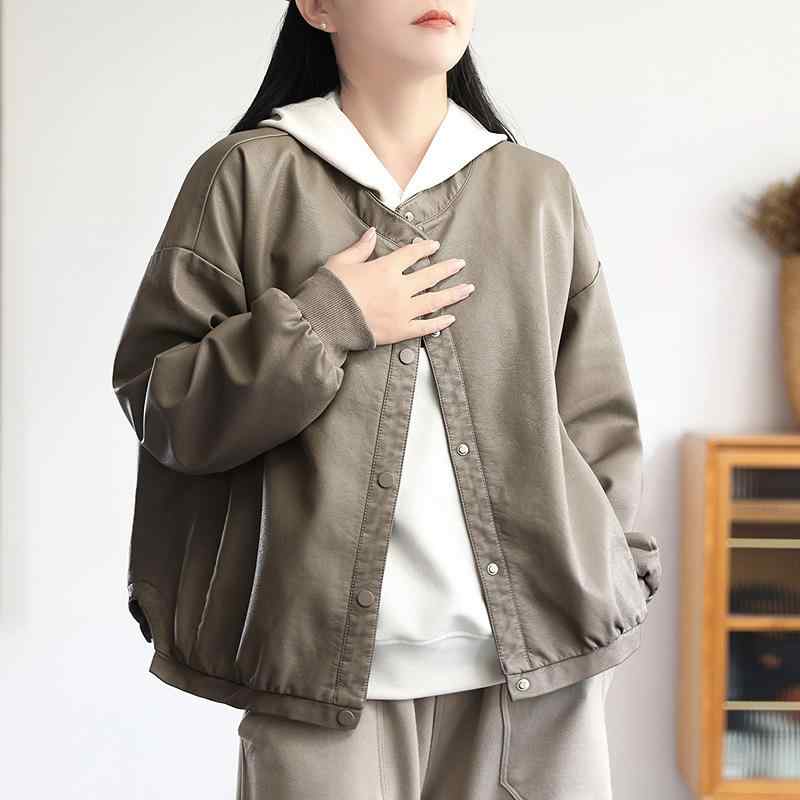 ジャケット レディース スタンドカラー 合成皮革 ショート シルエット シンプル ミニマル カジュアル スタイル エレガント 上品 スタイリッシュ かっこいい アウター トップス 普段使い コーディネート アイテム