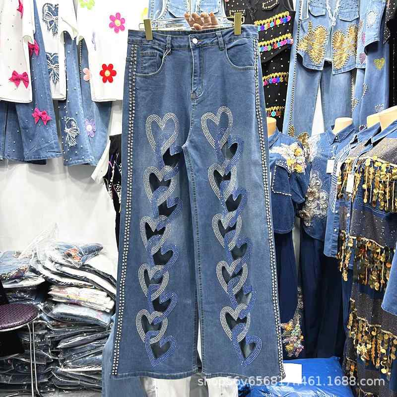 レディース デニムパンツ 秋 ワイドレッグ ゆったり ロングパンツ ハート モチーフ ストーン 装飾 レース カットアウト デニム 素材 ファッション スタイル 通勤 普段使い 百搭 コーデ