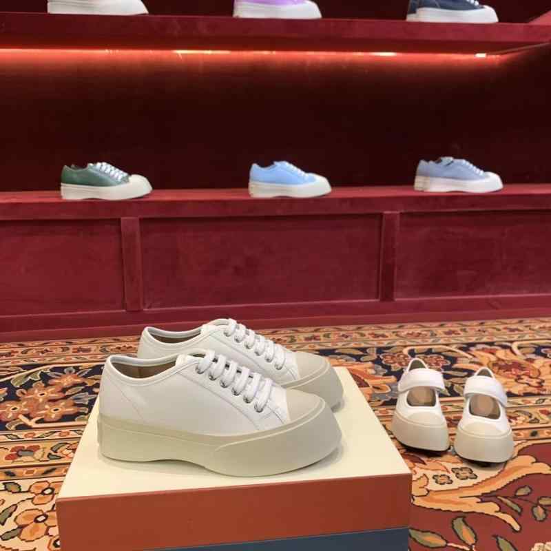 レディース メアリージェーンシューズ 厚底 革 ラウンドトゥ フロントストラップ カップル対応 ファッション 靴 女性用 ストラップシューズ 日常使い 軽量 快適 履きやすい スタイリッシュ