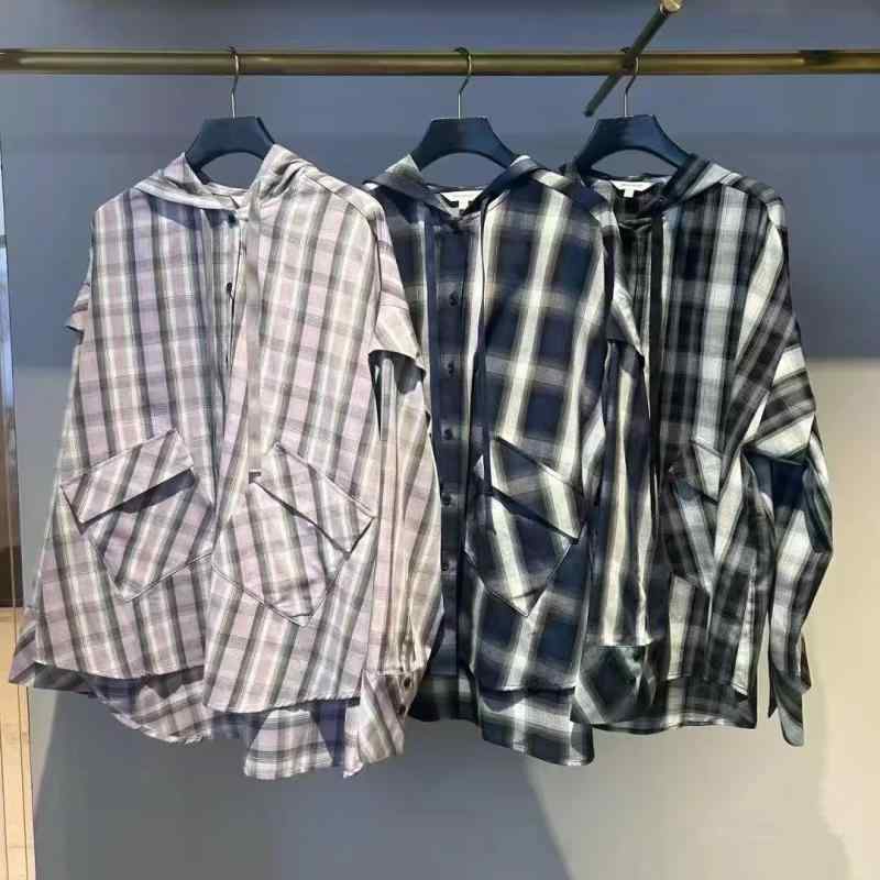 レディース チェック柄 フード付き UVカット 長袖シャツ アウター 夏秋 軽量 通気性 普段使い トップス 切り替え 伸縮性｜新風堂