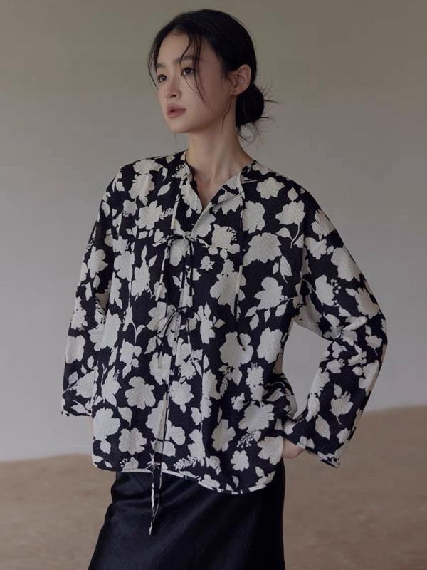 レディース プルオーバー 桐花柄 紐付き 丸首 影ぼうし  薄っぺら アウター 秋 軽さ ゆったり トップス トップ 花柄 特殊 個人的特徴派 普段使い